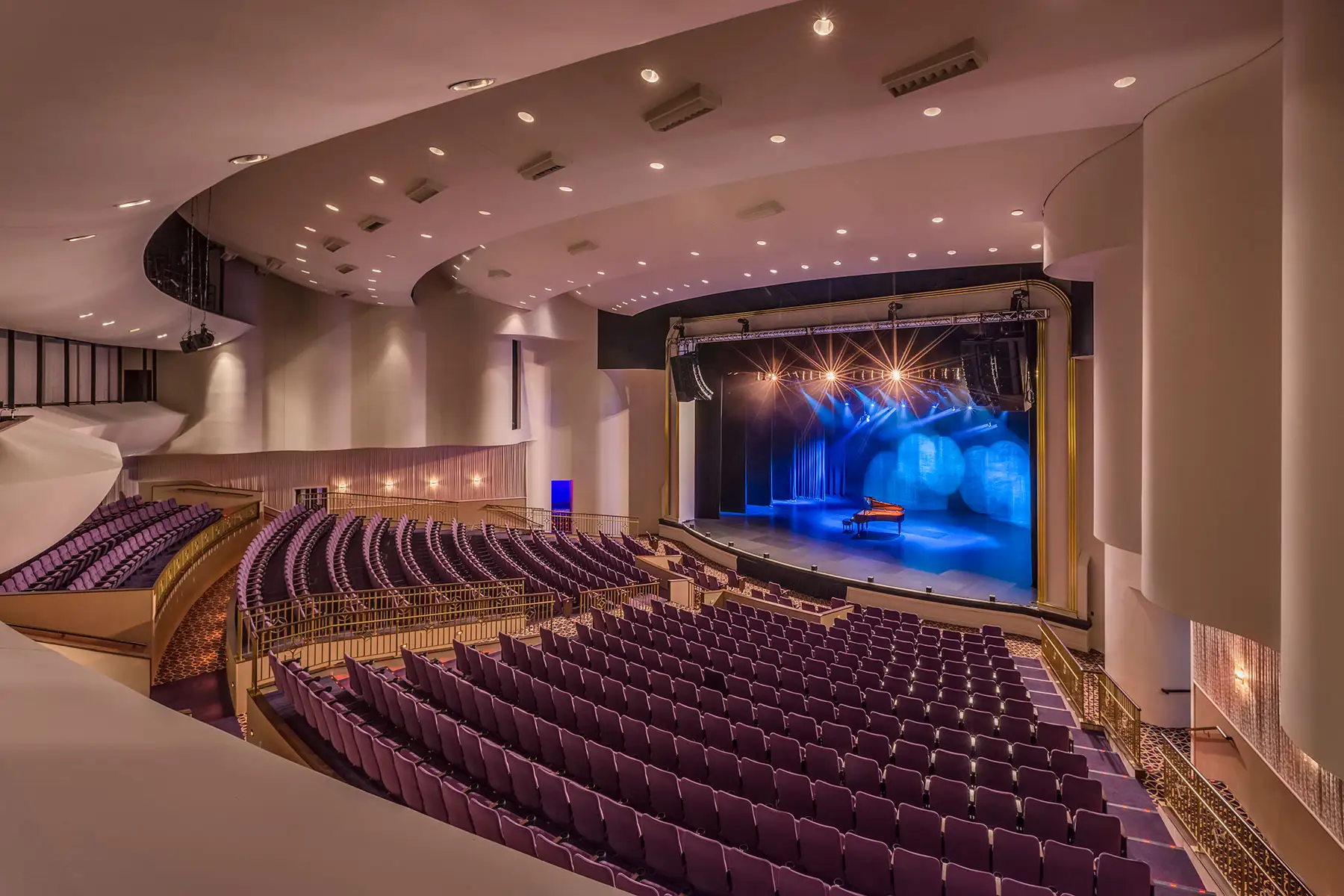 The Showroom at Turning Stone Resort Casino