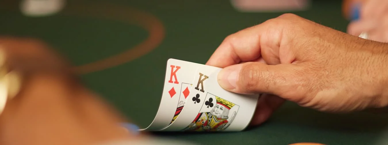 types-of-poker-games-cards.webp